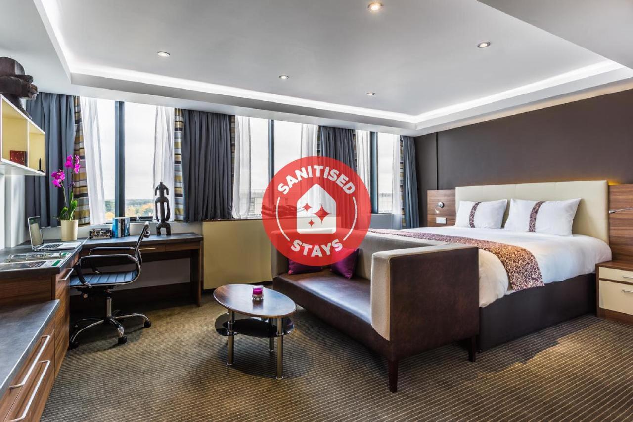Livin' Serviced Apartments Watford  Eksteriør billede