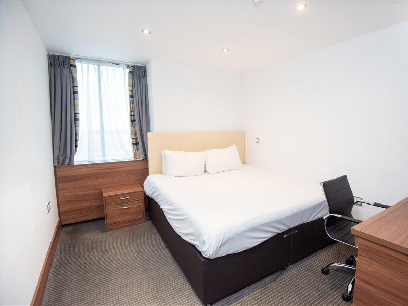 Livin' Serviced Apartments Watford  Eksteriør billede
