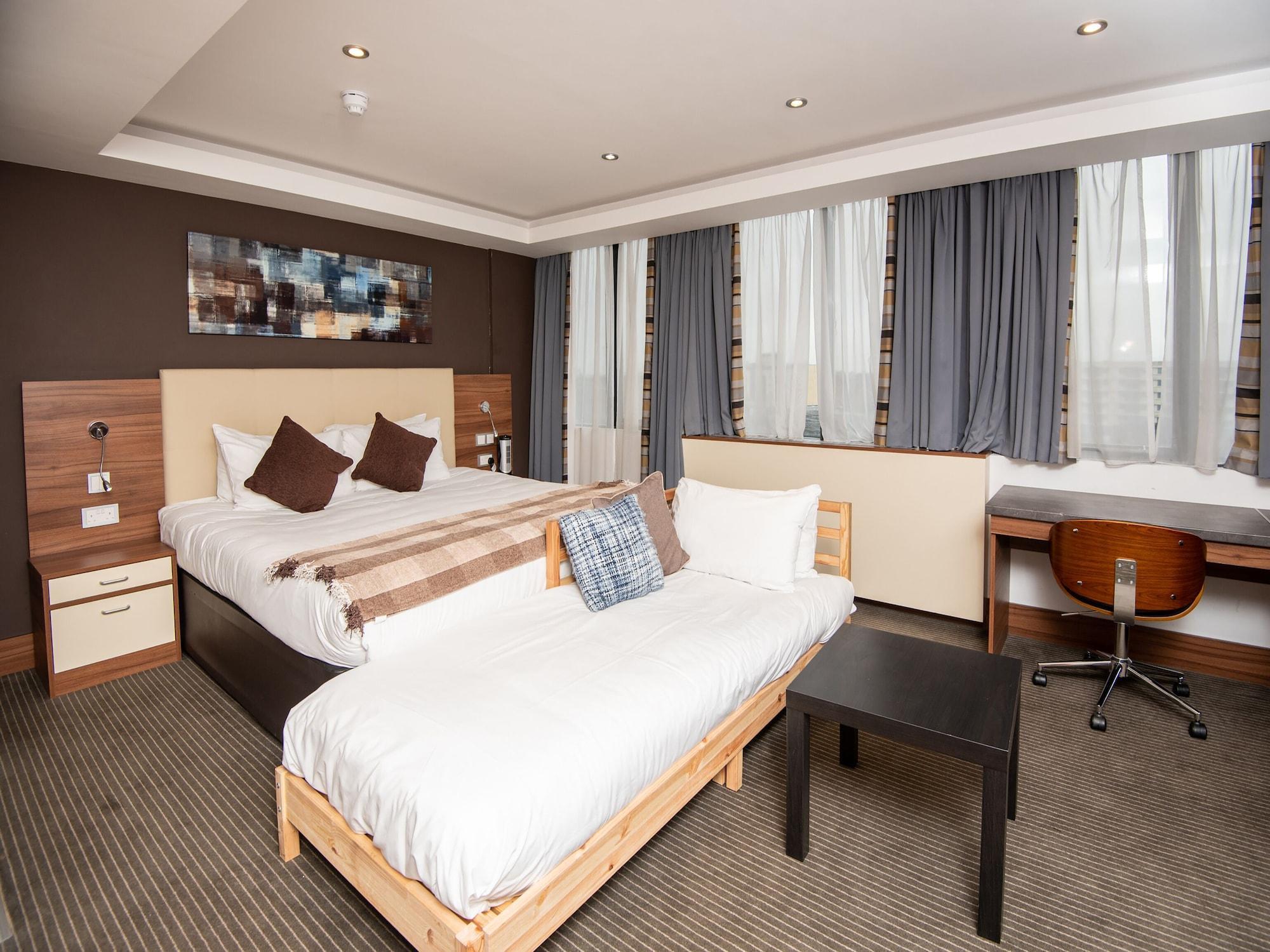 Livin' Serviced Apartments Watford  Eksteriør billede