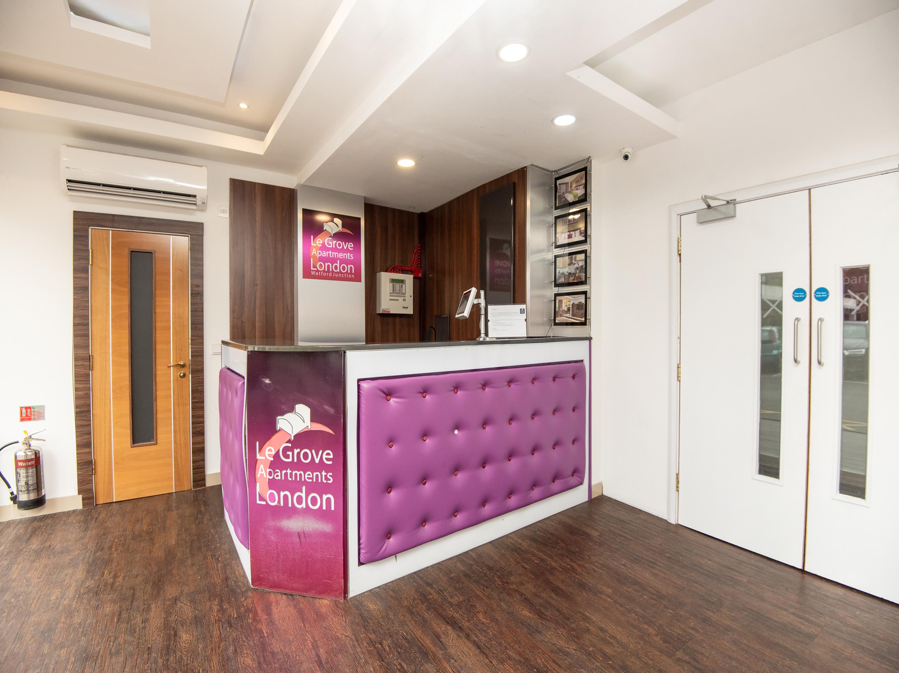 Livin' Serviced Apartments Watford  Eksteriør billede