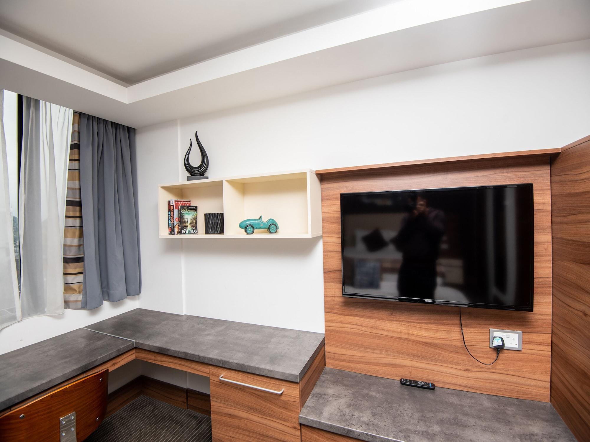Livin' Serviced Apartments Watford  Eksteriør billede