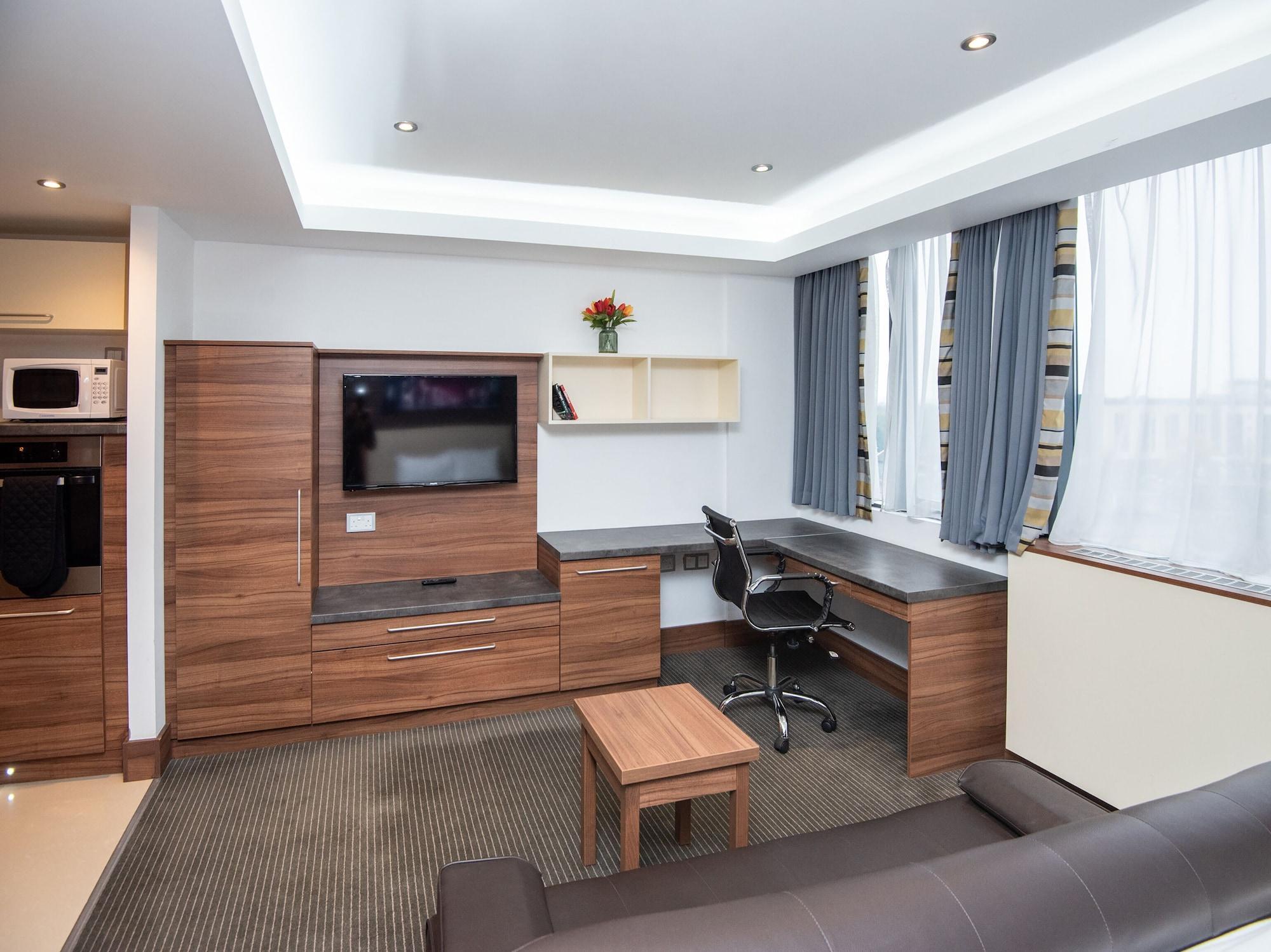 Livin' Serviced Apartments Watford  Eksteriør billede