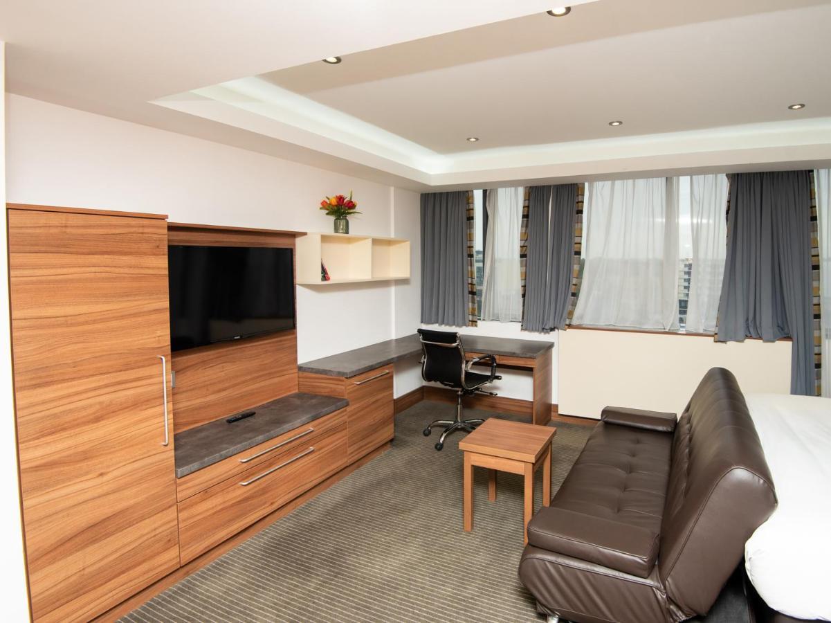 Livin' Serviced Apartments Watford  Eksteriør billede